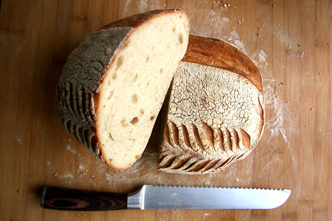 5 Common Mistakes with Scoring Patterns & Oven Spring (And How to Avoid Them)